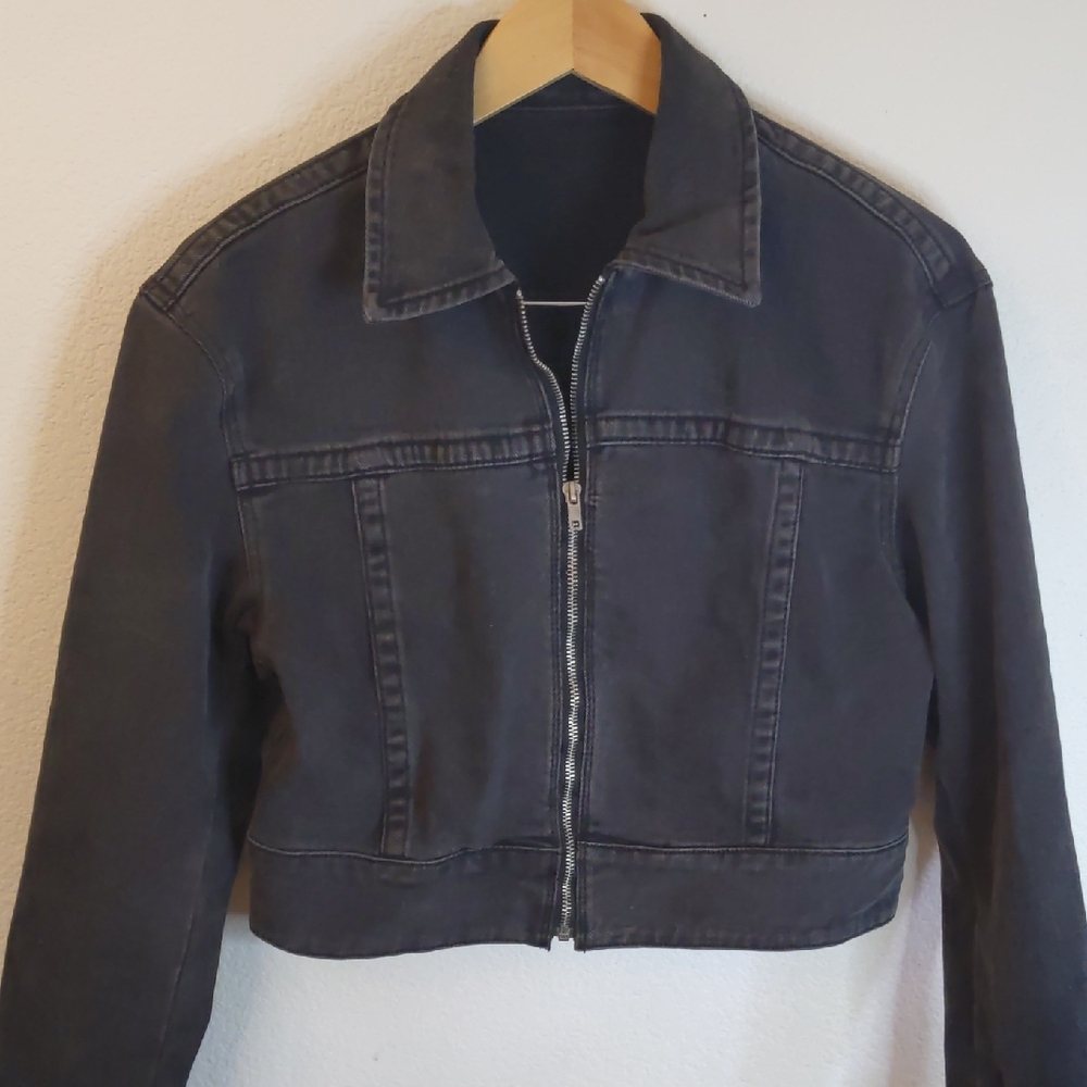 J Gilt Women's Short Black Denim Jacket Small